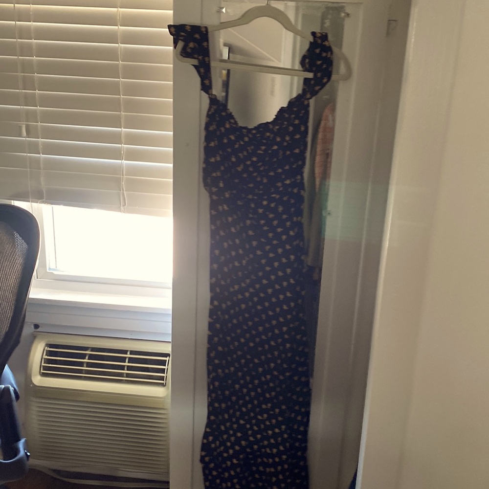 Beautiful Flynn sky black maxi floral dress. Perfect for showers or wedding.